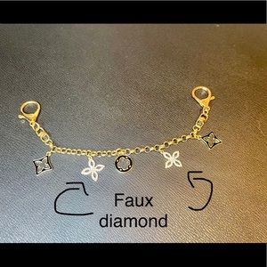 Bag charm New Never used